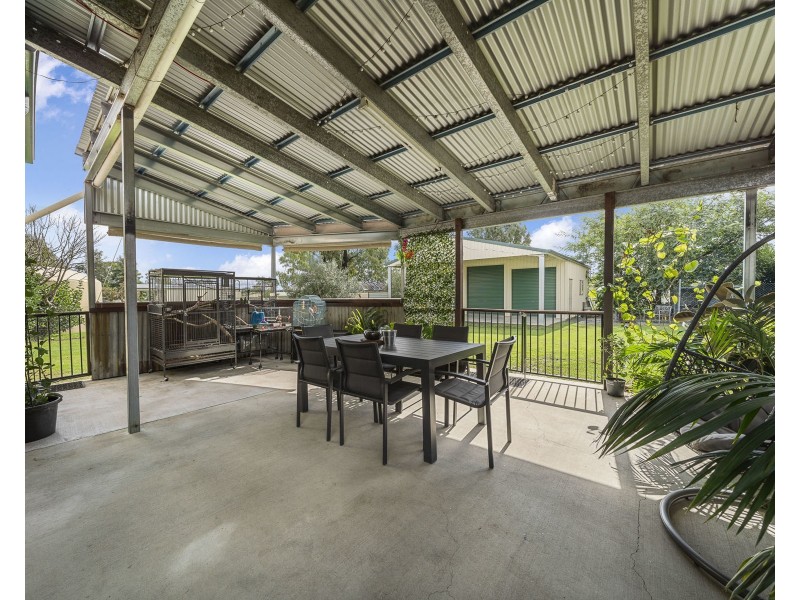 6 Eton Street, Cambooya QLD 4358