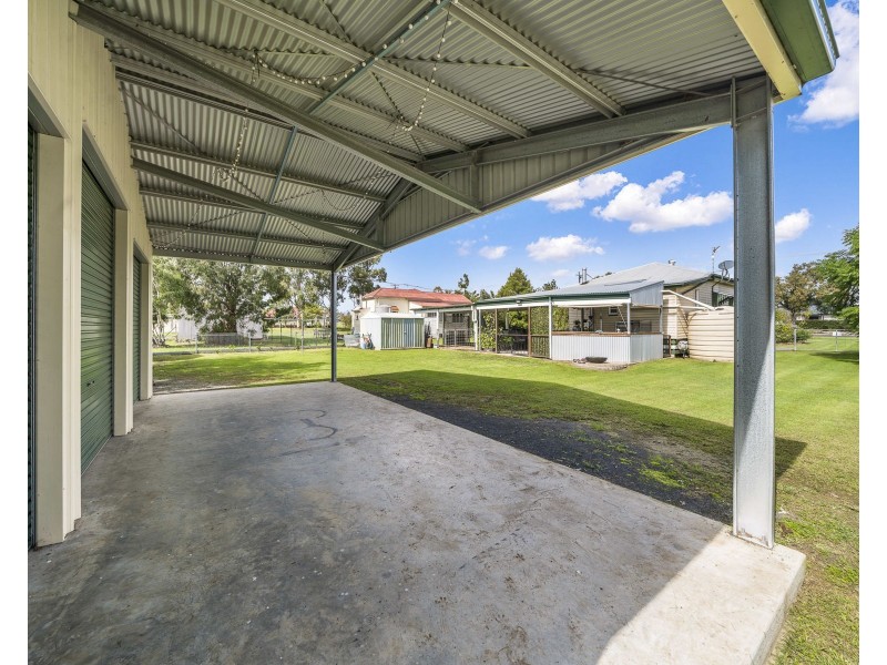 6 Eton Street, Cambooya QLD 4358