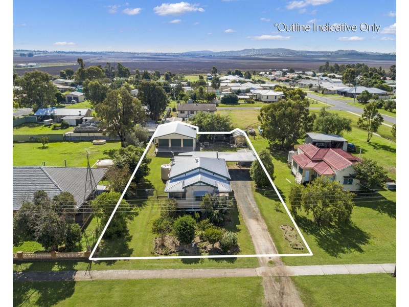 6 Eton Street, Cambooya QLD 4358