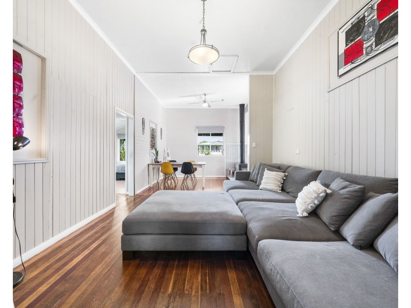 15 Lilly Street, Goombungee QLD 4354