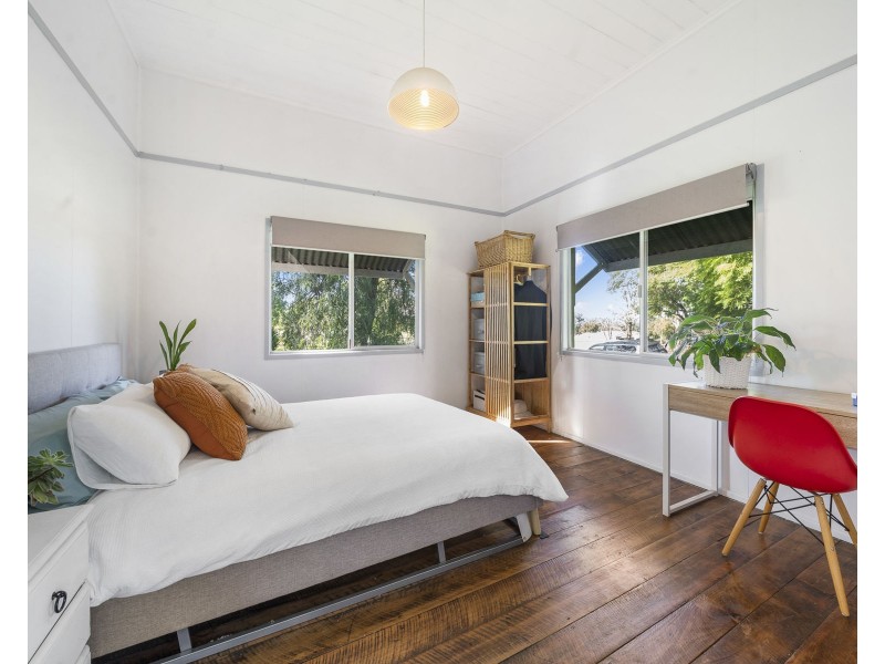 15 Lilly Street, Goombungee QLD 4354