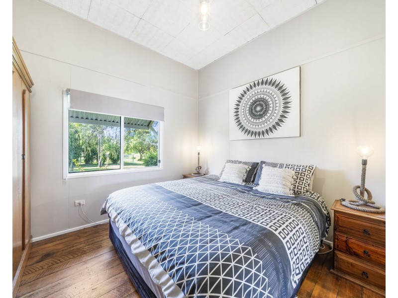 15 Lilly Street, Goombungee QLD 4354