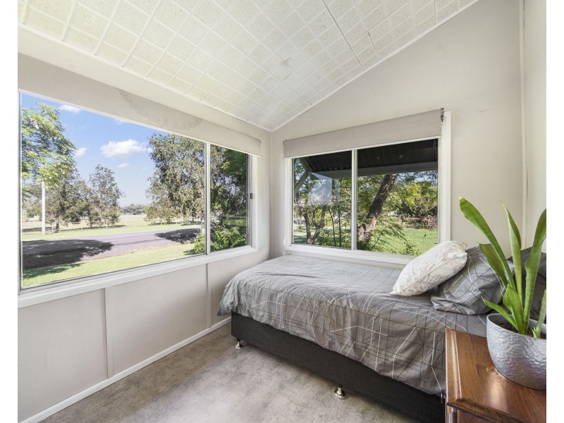 15 Lilly Street, Goombungee QLD 4354