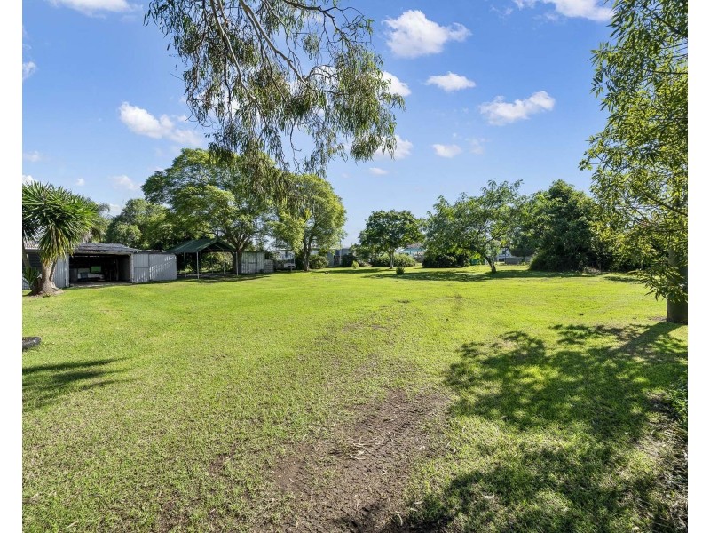 15 Lilly Street, Goombungee QLD 4354