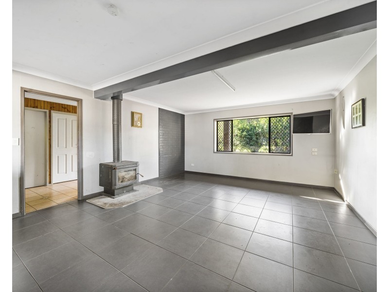 10 Tracey Street, Rangeville QLD 4350