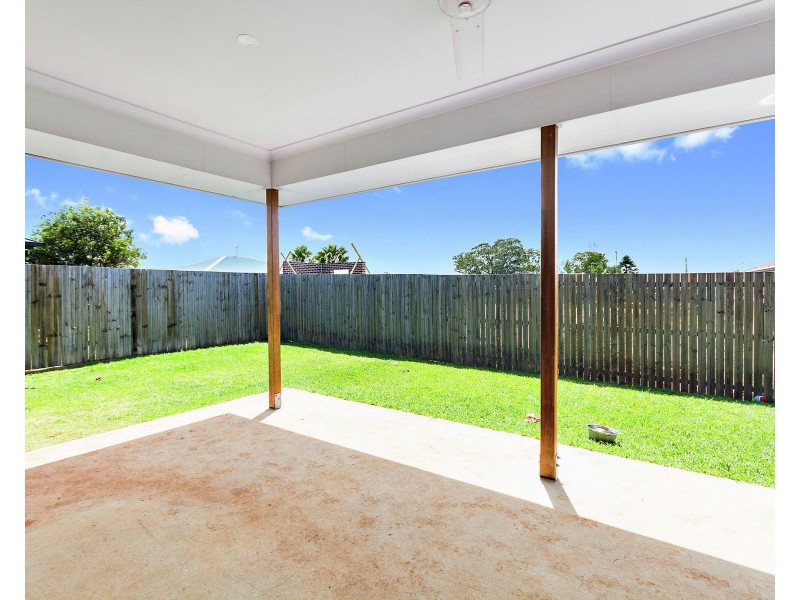 12 Farrer Street, Cranley QLD 4350