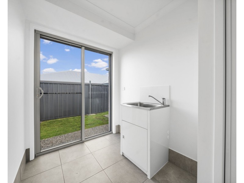 110 Magpie Drive, Cambooya QLD 4358