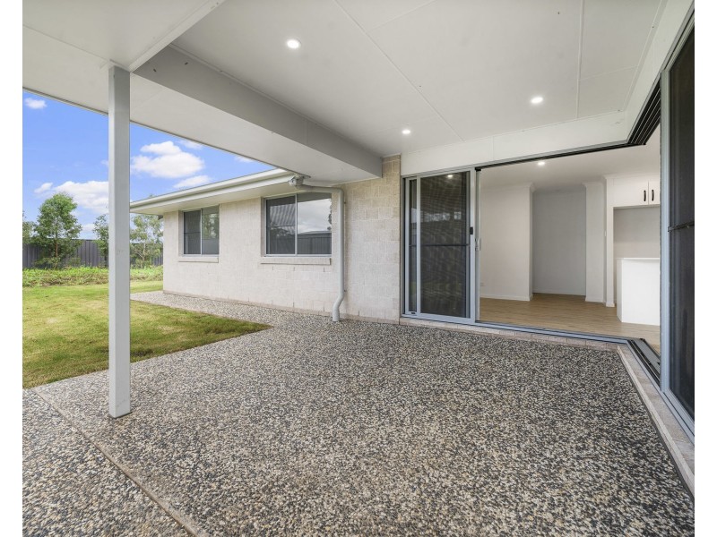 110 Magpie Drive, Cambooya QLD 4358