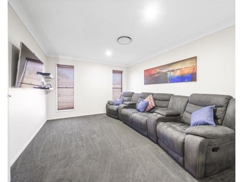 6 Bernard Court, Highfields QLD 4352