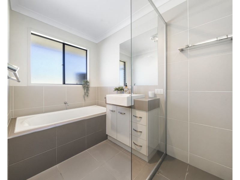 6 Bernard Court, Highfields QLD 4352