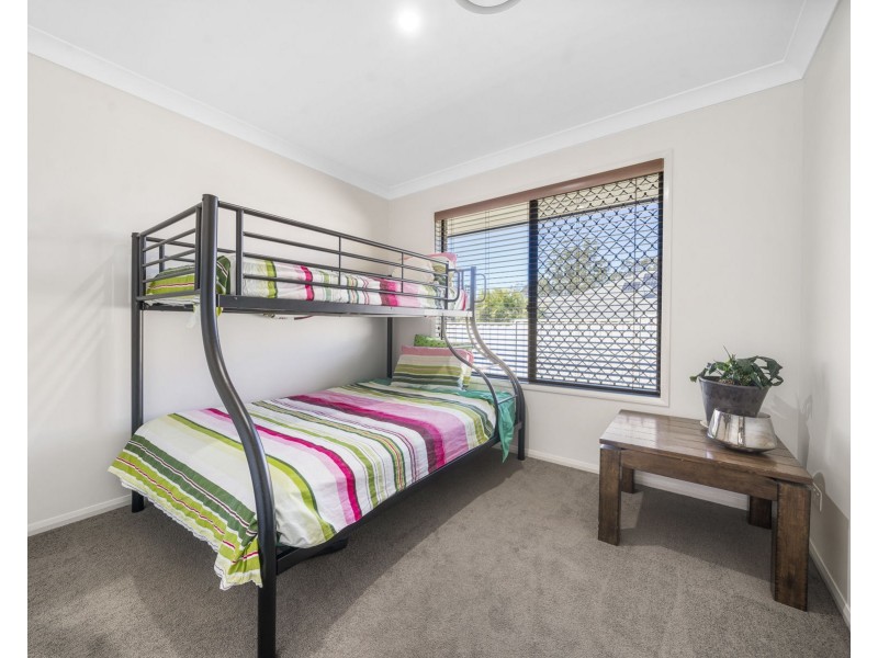 6 Bernard Court, Highfields QLD 4352