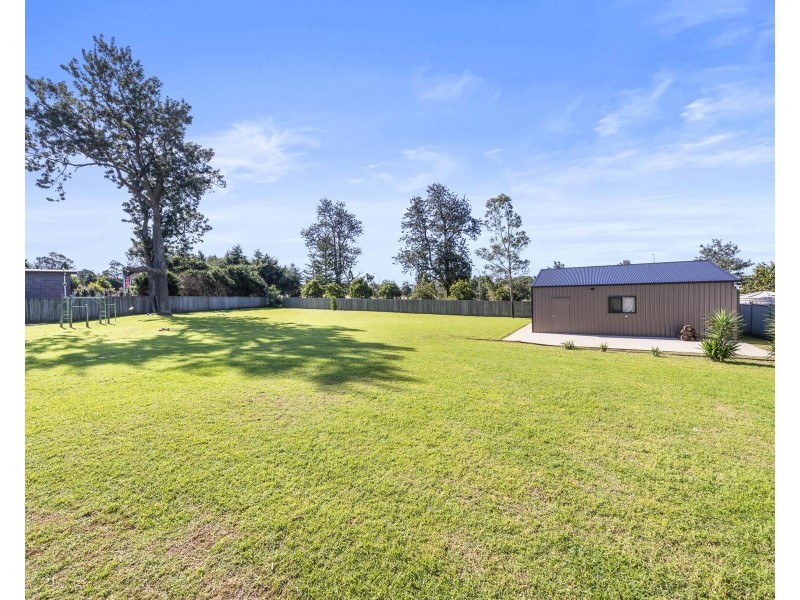 6 Bernard Court, Highfields QLD 4352