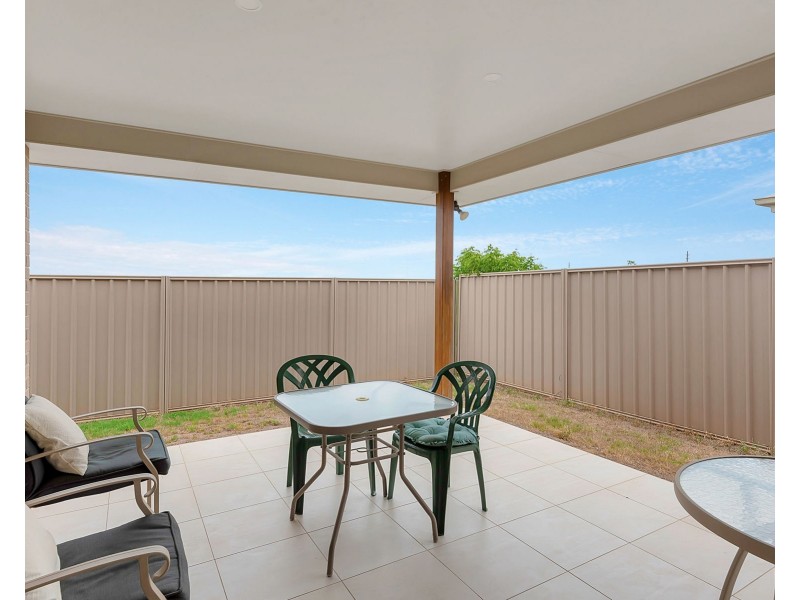 5 Chainey Court, Glenvale QLD 4350