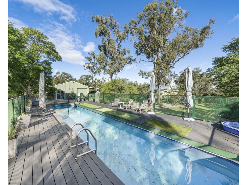 11 Phalaris Court, Meringandan West QLD 4352