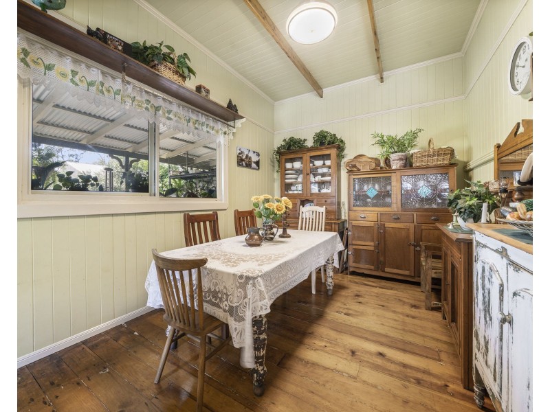 11 Phalaris Court, Meringandan West QLD 4352