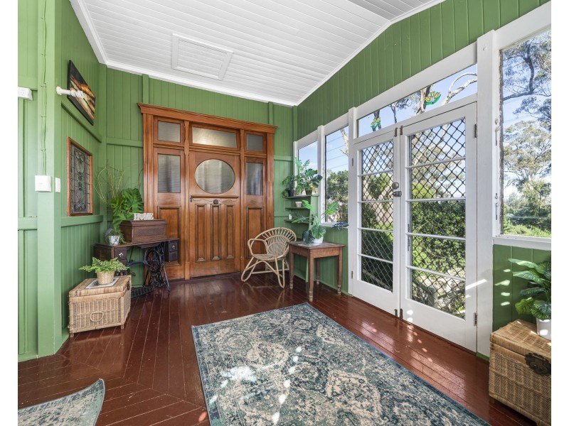 11 Phalaris Court, Meringandan West QLD 4352