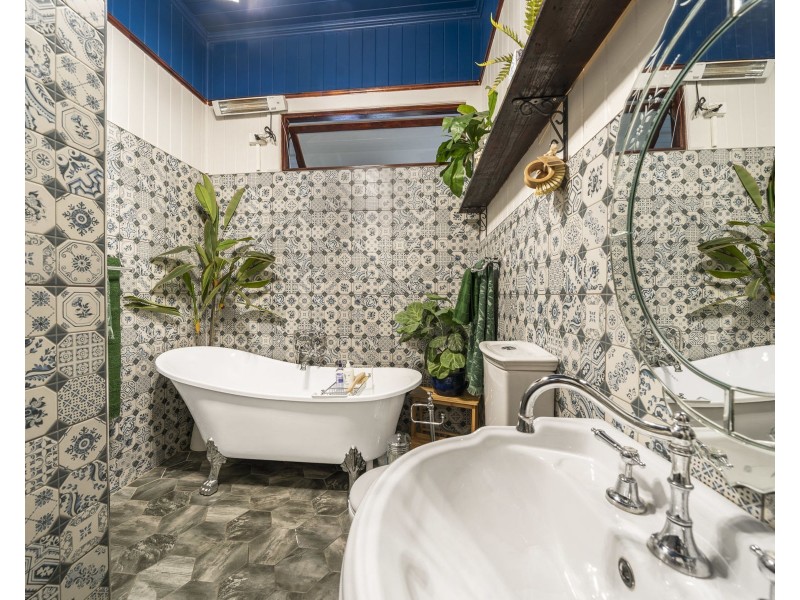 11 Phalaris Court, Meringandan West QLD 4352