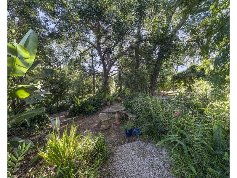 11 Phalaris Court, Meringandan West QLD 4352