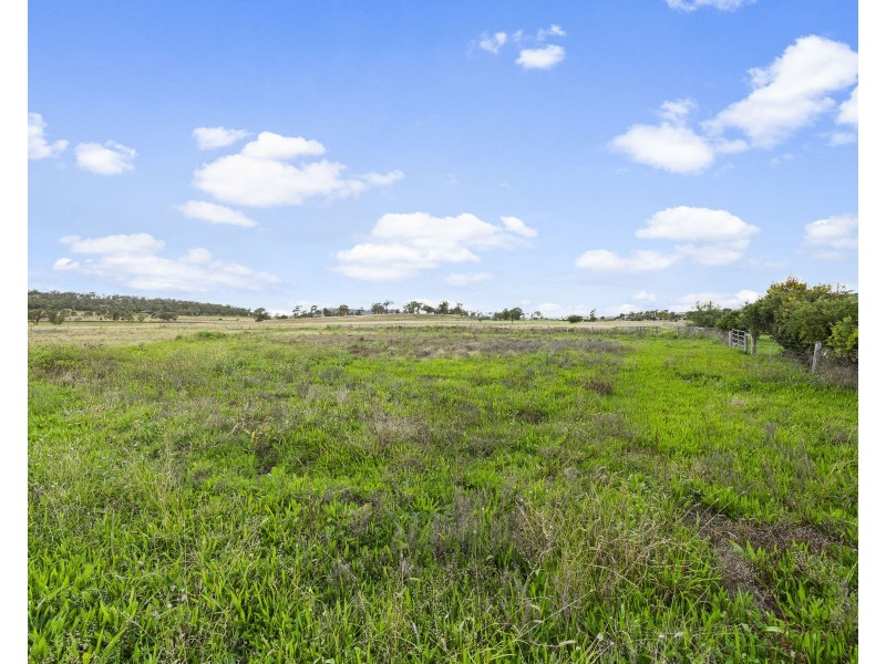 30 Bell Road, Greenmount East QLD 4359