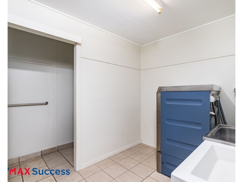 90 South Street, Rangeville QLD 4350