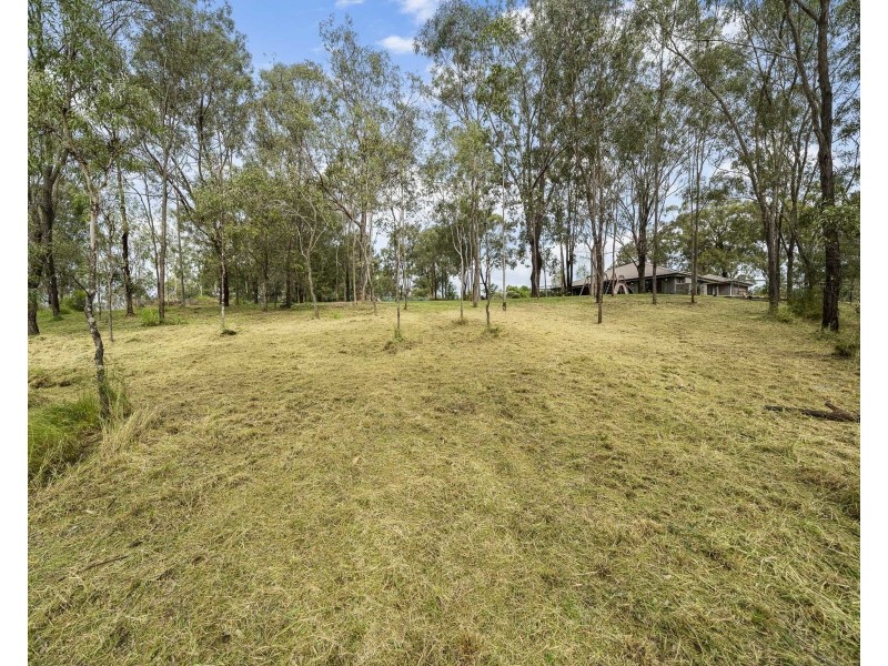 11 Jack Court, Murphys Creek QLD 4352