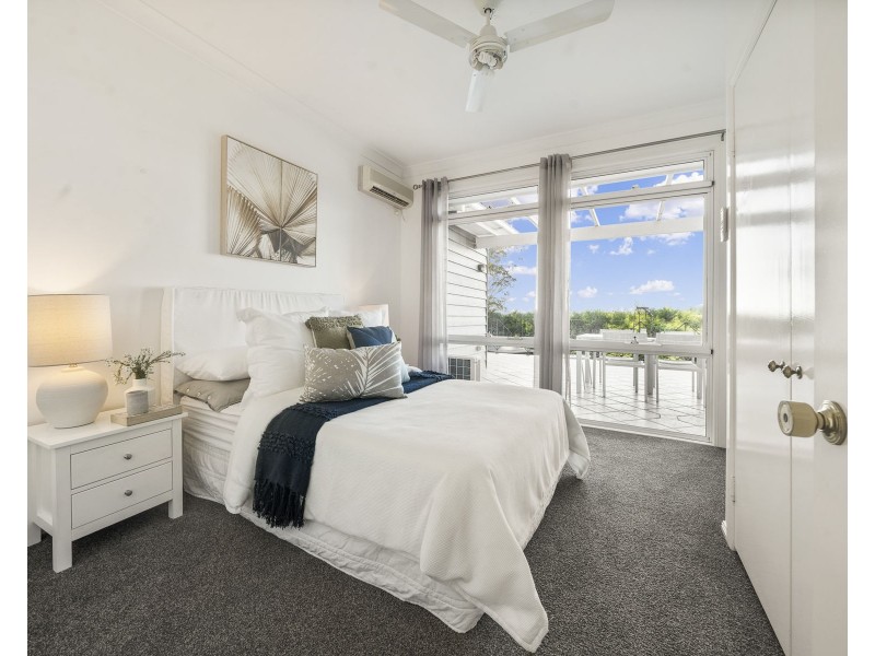 6 Roderic Court, Mount Lofty QLD 4350