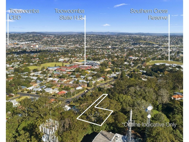 6 Roderic Court, Mount Lofty QLD 4350