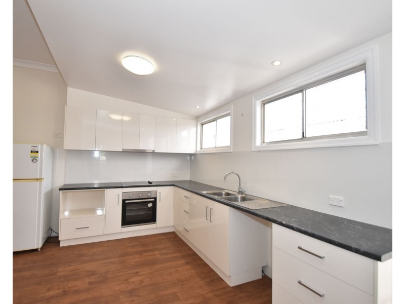 2 Wombyra Street, Newtown QLD 4350