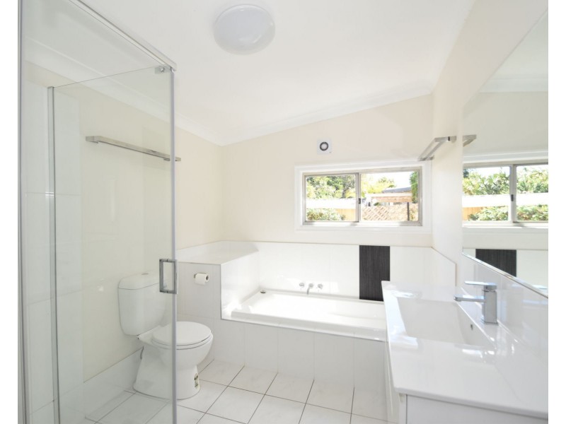 2 Wombyra Street, Newtown QLD 4350