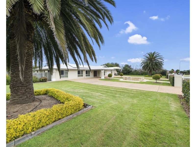27 Bunya View Drive, Highfields QLD 4352