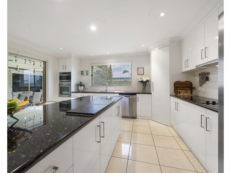 27 Bunya View Drive, Highfields QLD 4352