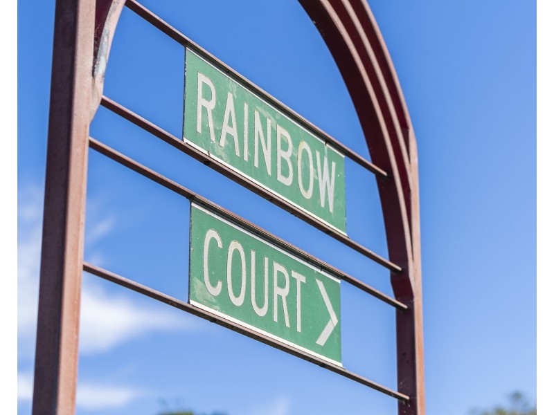 1 Rainbow Court, Gowrie Junction QLD 4352