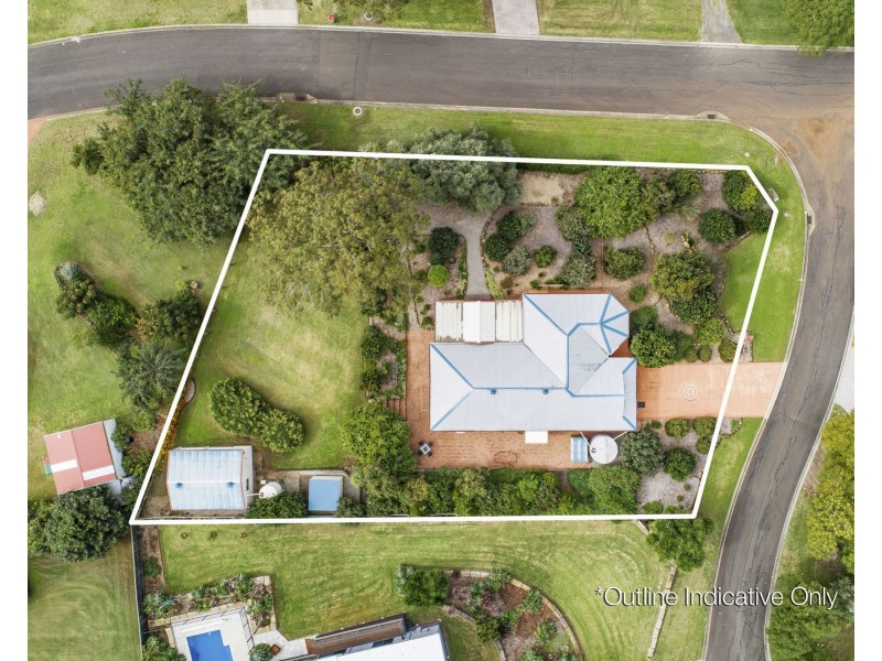 1 Rainbow Court, Gowrie Junction QLD 4352