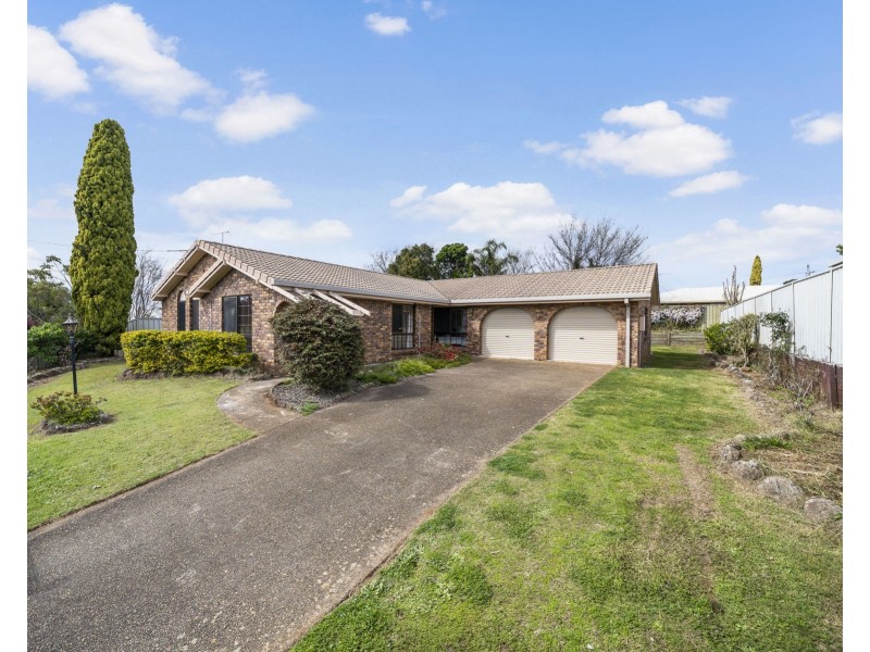 26 Marwedel Street, Kearneys Spring QLD 4350