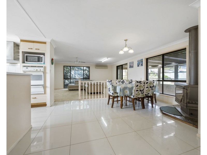 26 Marwedel Street, Kearneys Spring QLD 4350