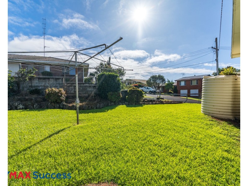 11 Oakleigh Street, Rockville QLD 4350