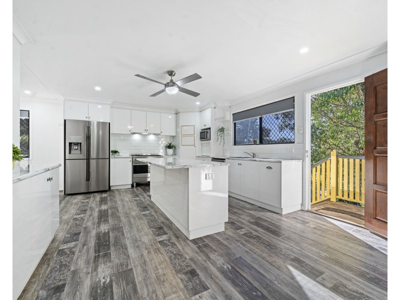 7 Nichols Drive, Glencoe QLD 4352
