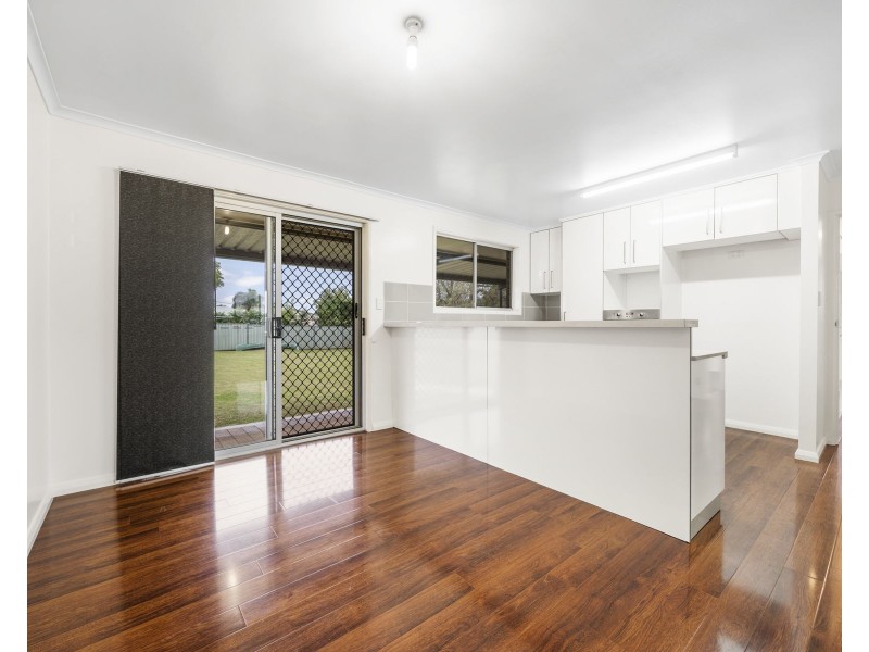 79 Proposch Street, Oakey QLD 4401