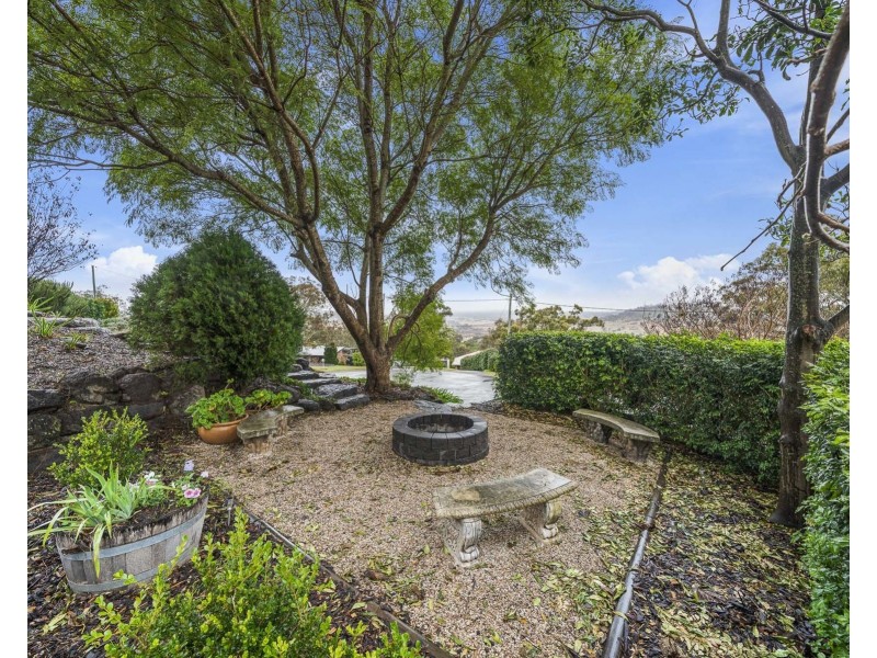 3 Scenic Court, Gowrie Junction QLD 4352