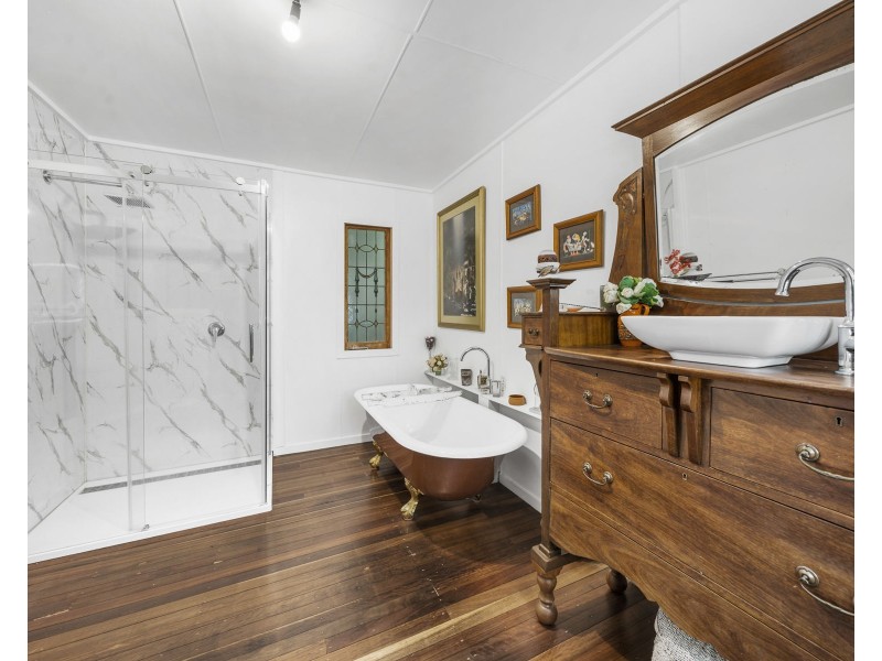 156 Hogg Street, Wilsonton Heights QLD 4350
