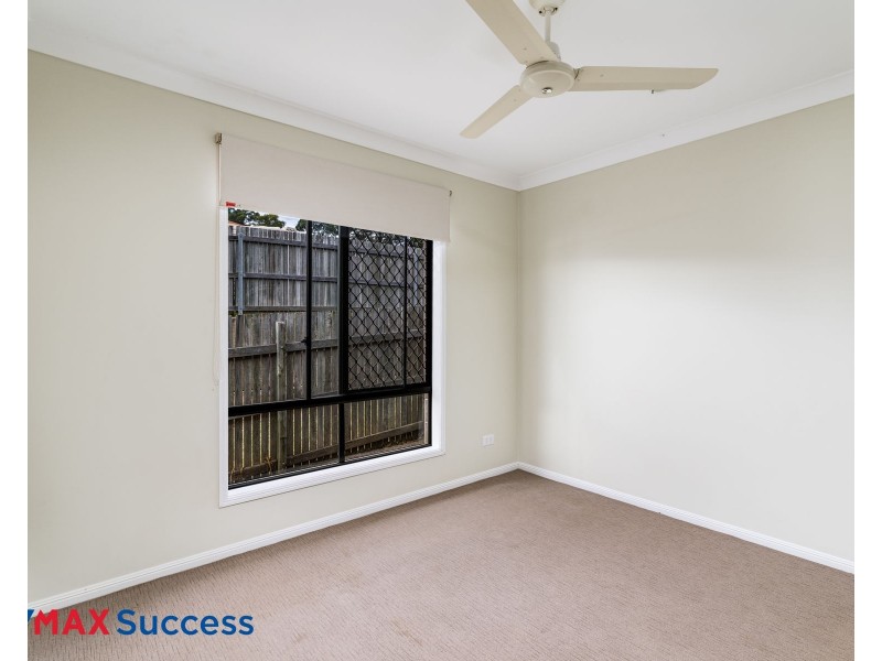 2/18 Willowburn Drive, Rockville QLD 4350