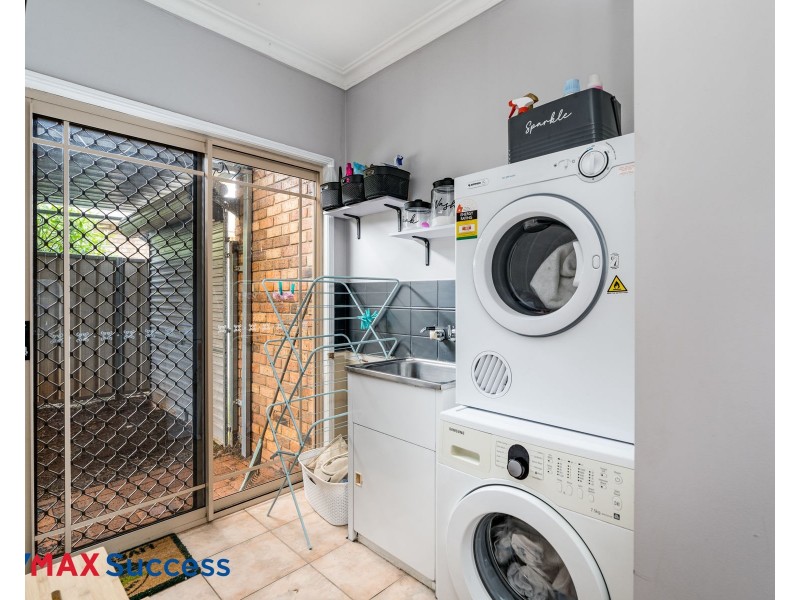 109 Hursley Road, Glenvale QLD 4350