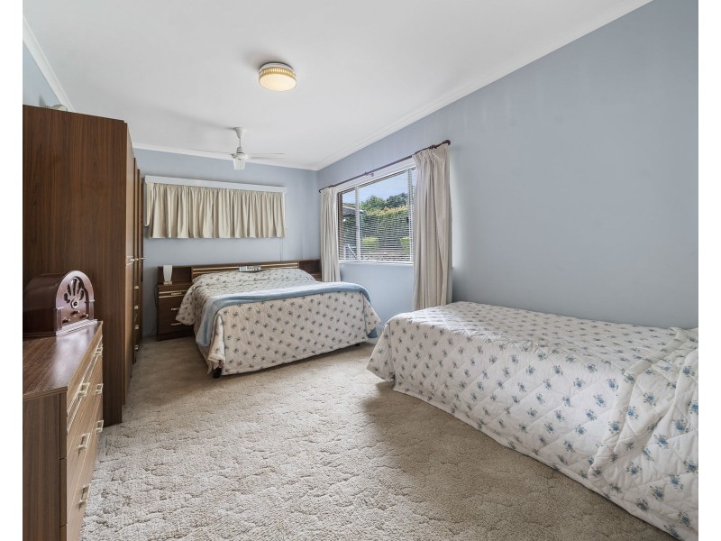 3 Owen Street, Mount Lofty QLD 4350