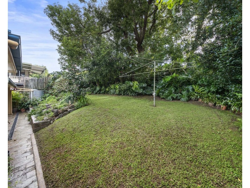 3 Owen Street, Mount Lofty QLD 4350