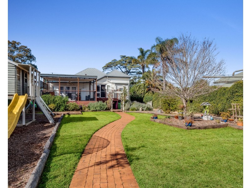 65 West Street, Newtown QLD 4350