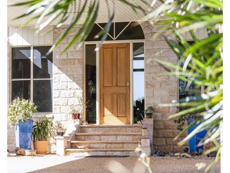 71 Osborn Road, Murphys Creek QLD 4352