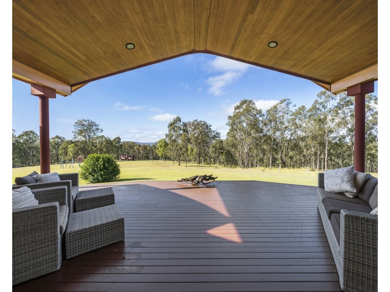 71 Osborn Road, Murphys Creek QLD 4352