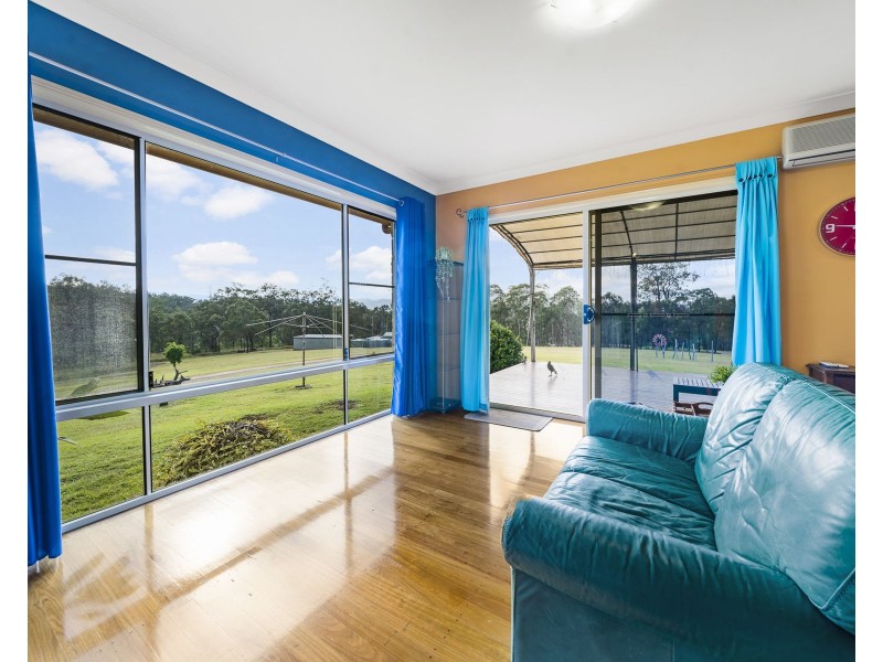 71 Osborn Road, Murphys Creek QLD 4352