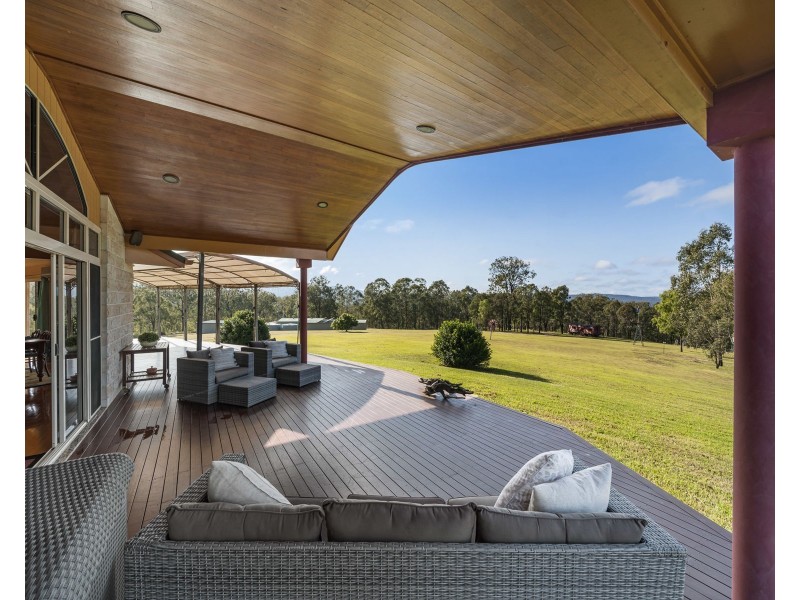 71 Osborn Road, Murphys Creek QLD 4352