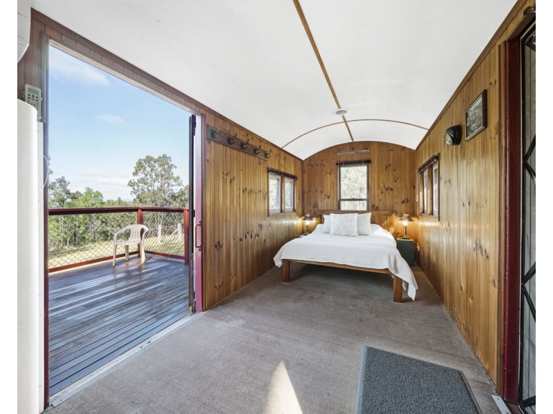 71 Osborn Road, Murphys Creek QLD 4352